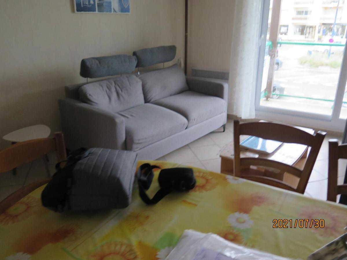 T3 avec balcon plein sud en bord de mer – 50 ml .2 chambres tout confort, équipé de chauffage électrique pour période hivernale, Camiers Exterior foto